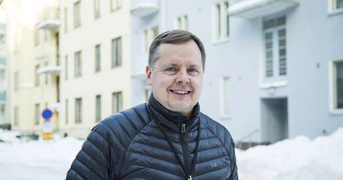 Asunto Oy Urheilukatu 28 hankki Helsingin Etu-Töölössä sijaitsevaan kiinteistöönsä älykkään lämmönjakokeskuksen. Asunto Oy Urheilukatu 28 hankki Helsingin Etu-Töölössä sijaitsevaan kiinteistöönsä älykkään lämmönjakokeskuksen.