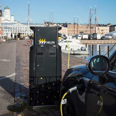 Keskinopea sähköauton latauslaite Keskinopea sähköauton latauslaite